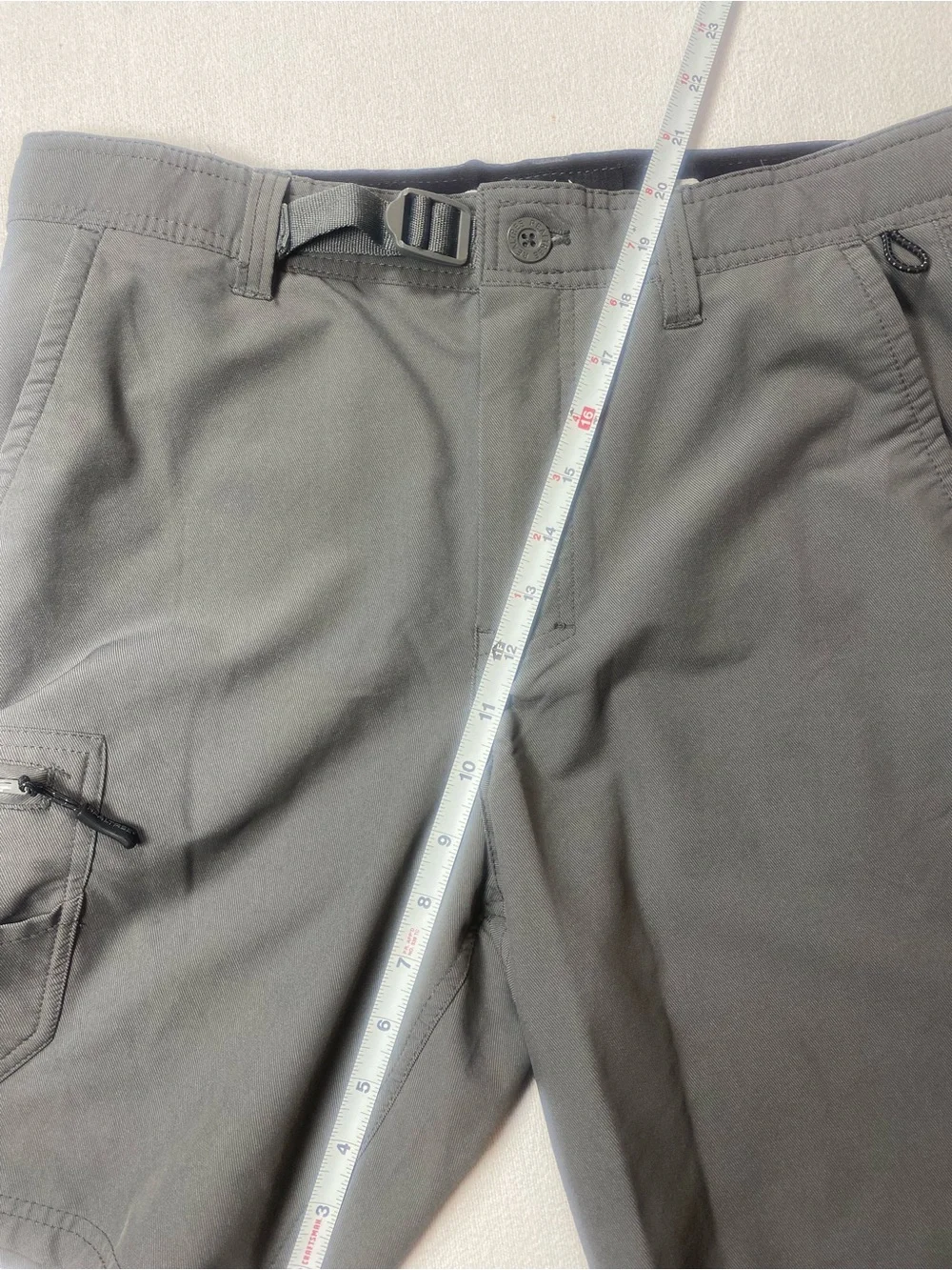 Realtree Fishing Men’s Gray Outdoor Cargo Shorts